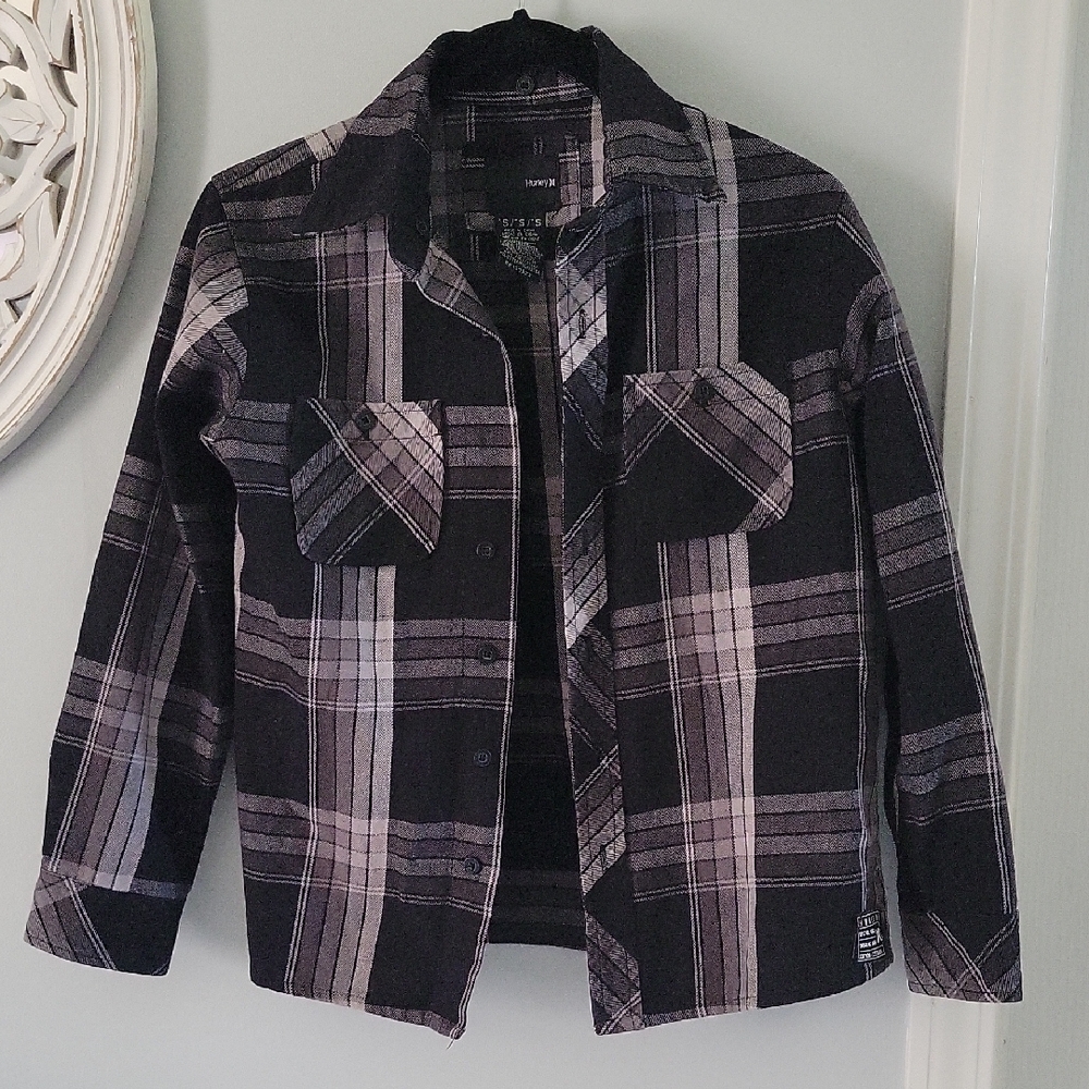 NWOT Hurley Black and Gray Plaid Shirt BOYS -S
